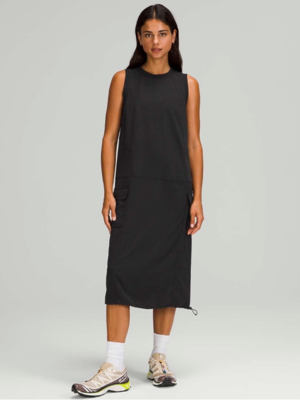 Lululemon Pocketed Drop-Waist Midi Dress
Black size 8